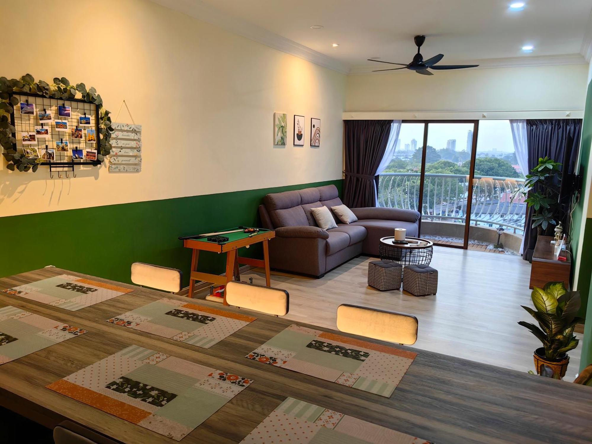 Apartemen Gx Pool View P0804 With Netflix, Tvbox And Games